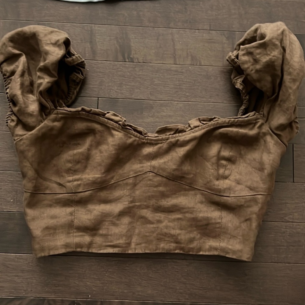 Aritzia Crop top